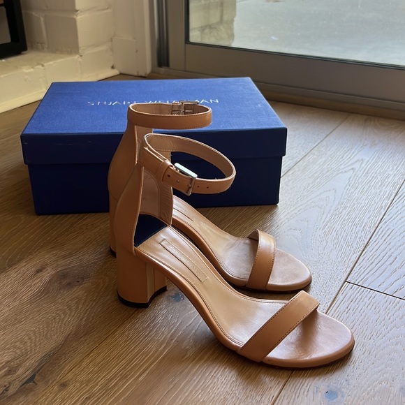Stuart Weitzman 75mm Nudist
Curve Block Sandals Nude - Picture 5 of 15